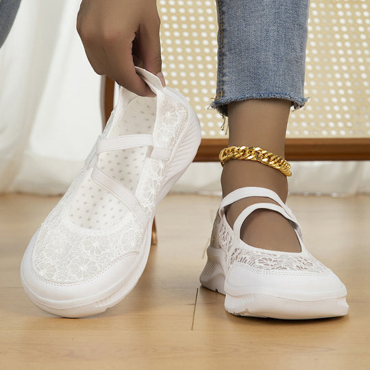 Damen Ballerina‑Sneaker mit floraler Spitzenoberfläche und dämpfender Plateau‑Sohle Shop Nory