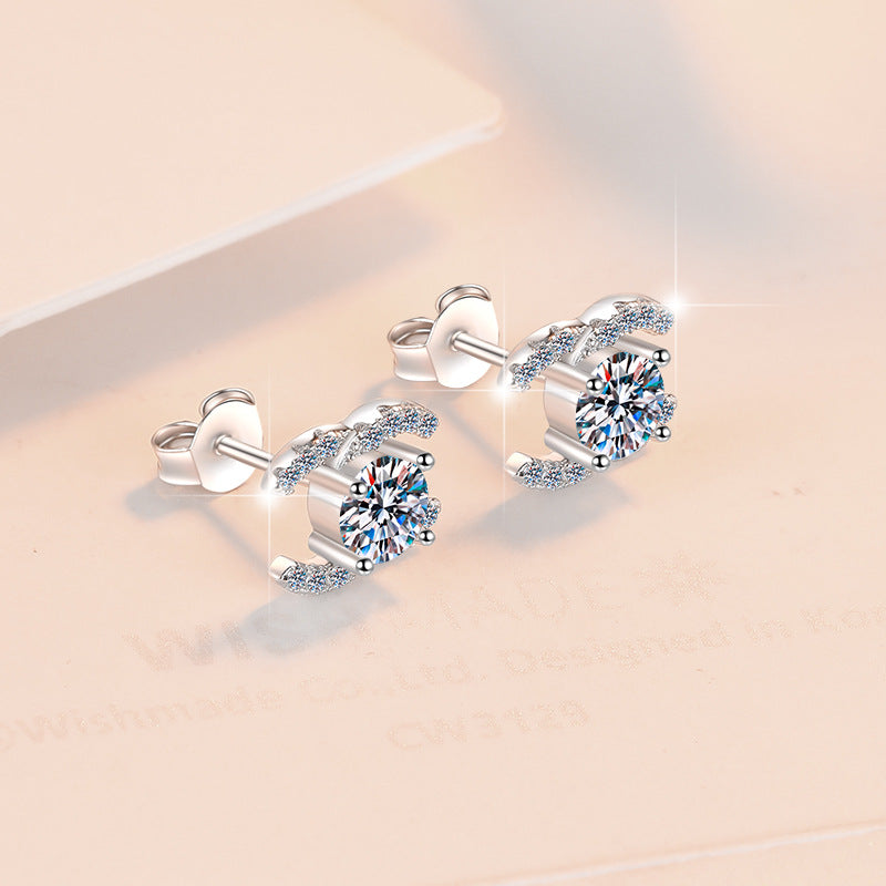 Damen Ohrstecker im eleganten Design mit funkelnden Kristallen Shop Nory