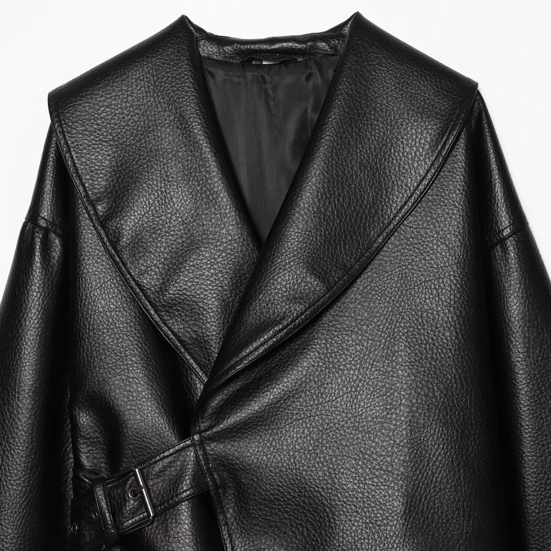 Damen Cropped Lederoptik-Jacke mit übergroßem Schalkragen und taillierendem Schnallenriemen Shop Nory