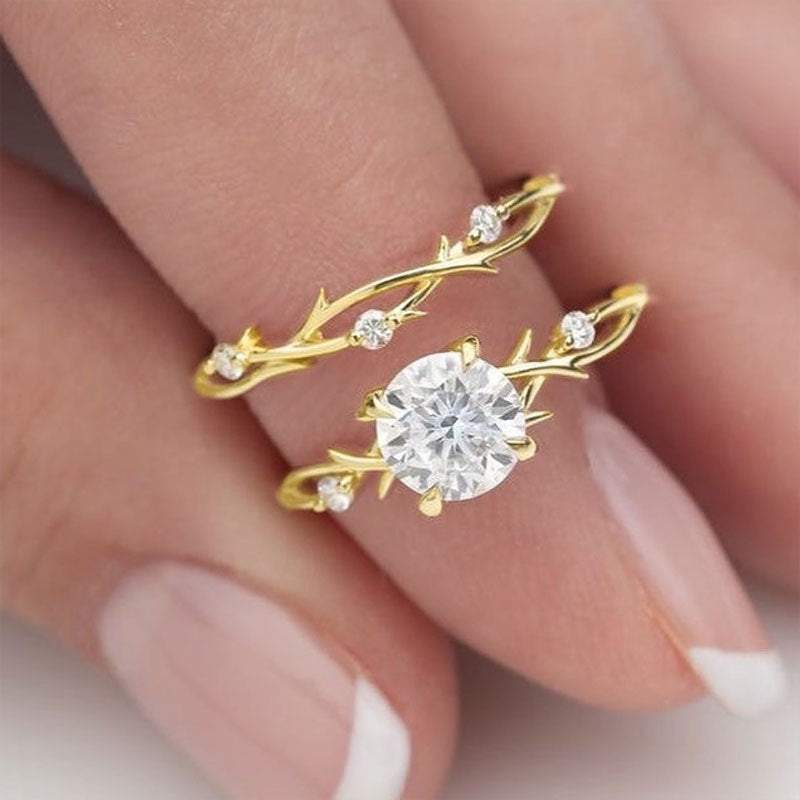 Damenring mit floralen Elementen und funkelnden Zirkonia Shop Nory
