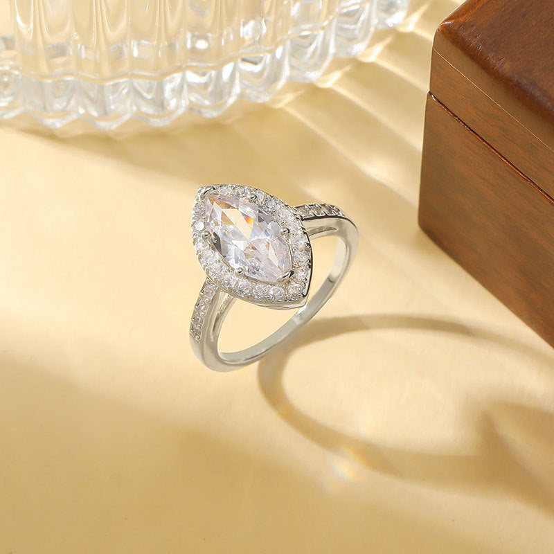 Damen eleganter Verlobungsring mit glitzerndem Zirkonia Shop Nory
