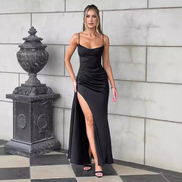 Damen Elegantes Maxikleid mit seitlichem Schlitz und schmalen Spaghettiträgern