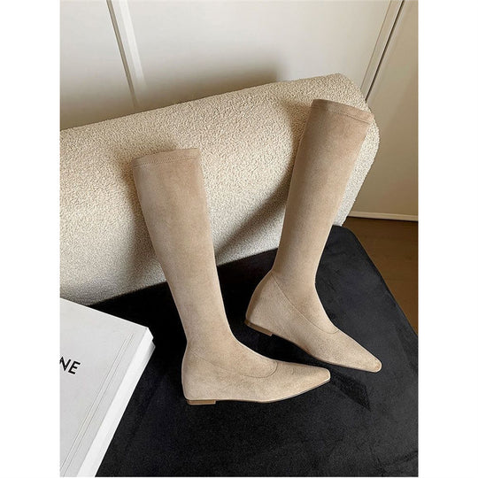 Damen Kniehohe Stretch‑Stiefel mit spitzer Zehenpartie und integriertem Keilabsatz Shop Nory