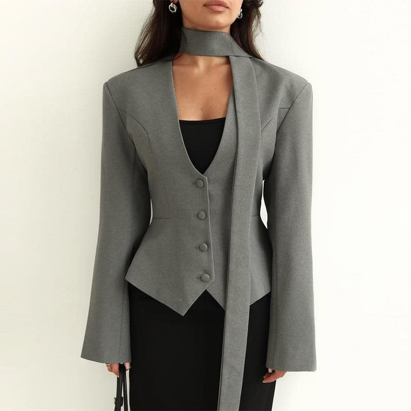 Damen Taillierter Blazer mit Bindeschal und figurbetonter Weste Shop Nory