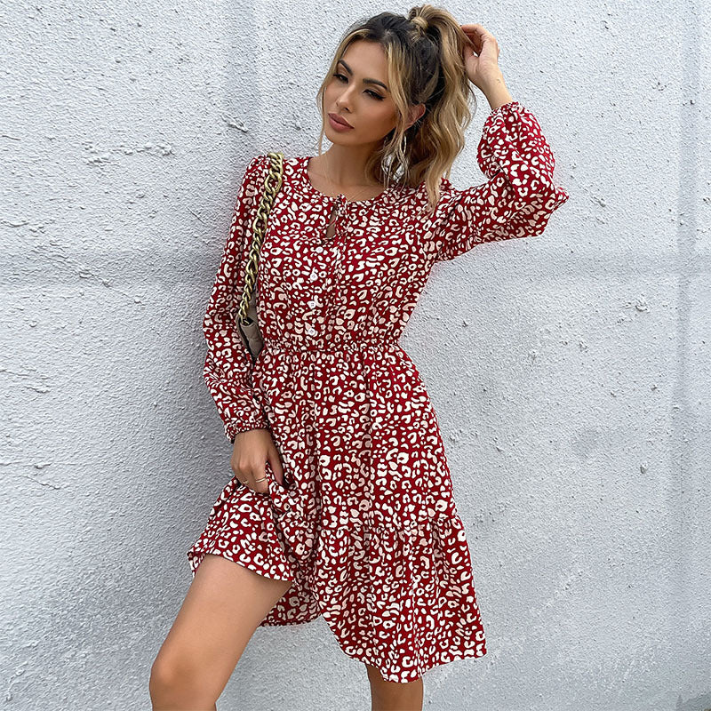 Damen Leoprint-Volantkleid mit Bindeschleife, Gummizugtaillen und langen Ärmeln Shop Nory