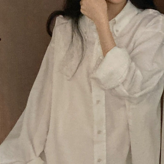 Damen Lässiges Oversize-Shirtkleid mit verlängertem Rückensaum, kastiger Silhouette und weiten Manschetten Shop Nory