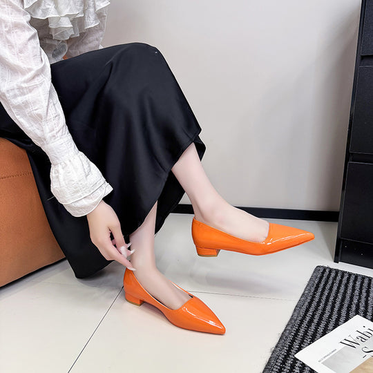 Damen Lack-Pumps mit spitzer Zehenform, gepolstertem Komfortfußbett und kurzem Blockabsatz Shop Nory