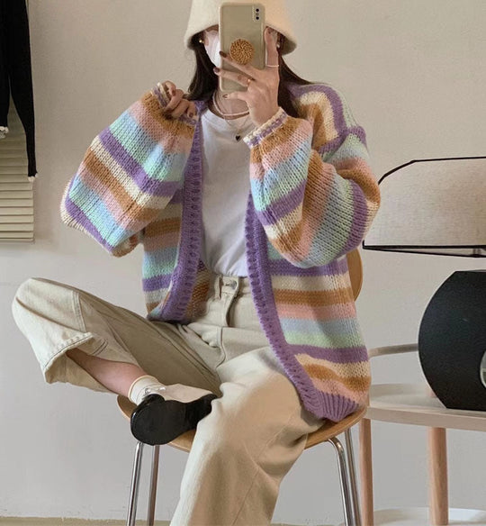 Damen Gemütlicher Strickcardigan mit buntem Streifenmuster und weitem Schnitt