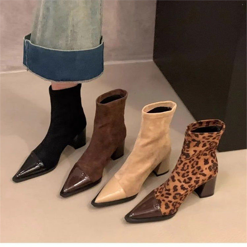 Damen Spitz zulaufende Stiefelette mit Wildlederschaft, patentierter Zehenkappe und sculpted Blockabsatz Shop Nory