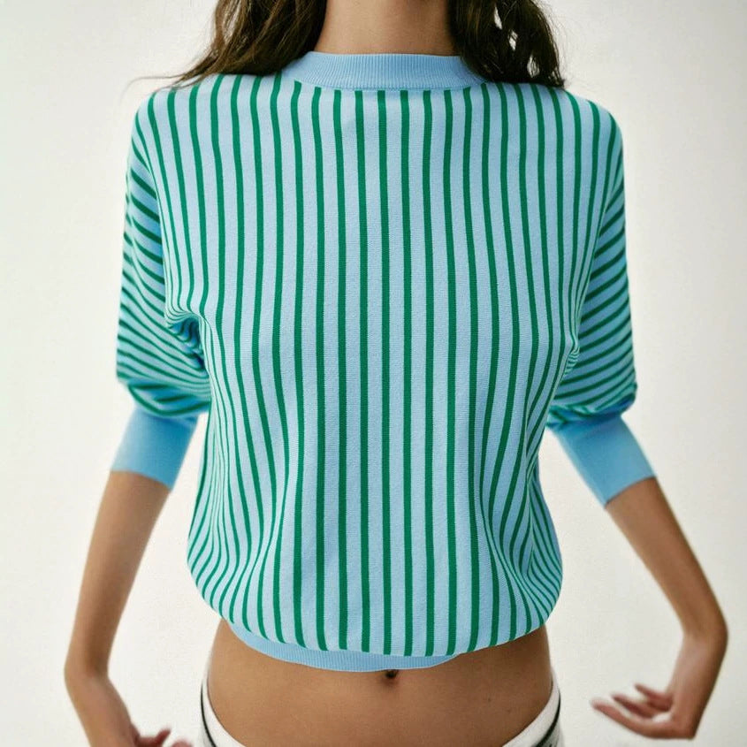 Damen Kurzgeschnittener gestreifter Feinstrick-Pullover mit verlängerten Rippärmeln Shop Nory