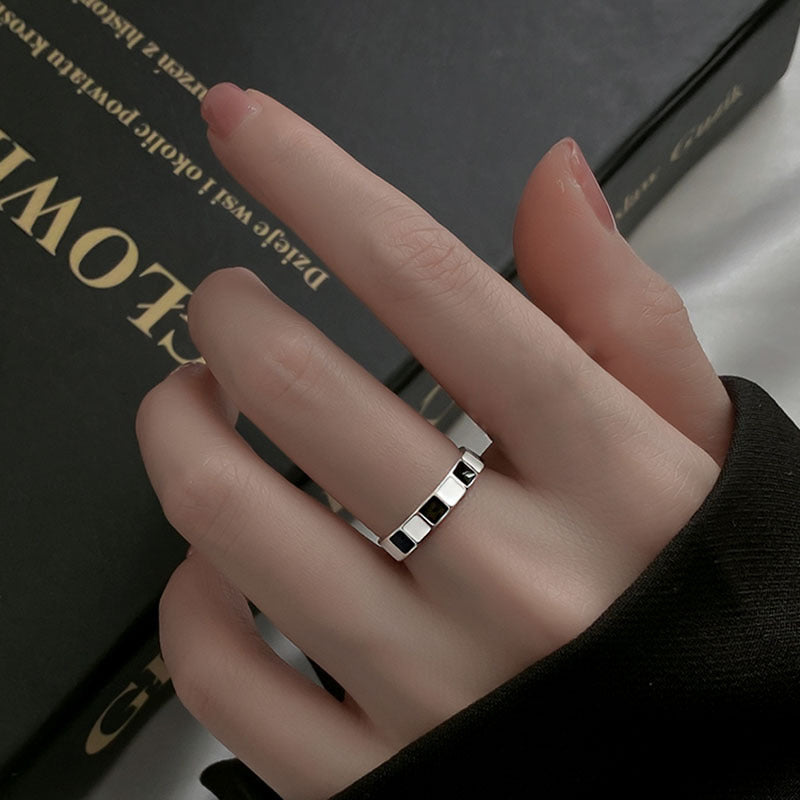 Damen minimalistische Ring mit quadratischem Design Shop Nory