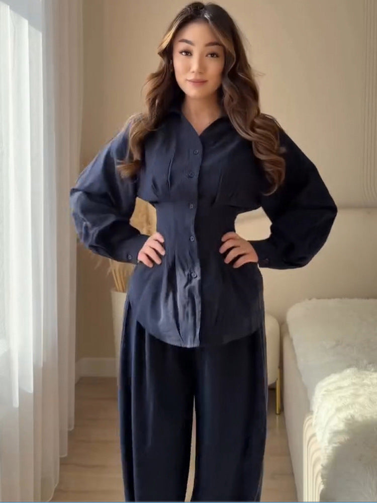 Damen Elegantes zweiteiliges Satin-Loungewear-Set mit taillierter Bluse und weitem Hosenbein Shop Nory