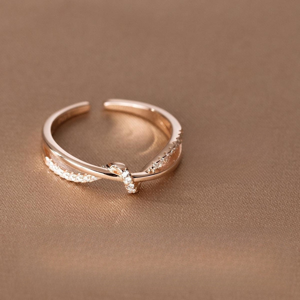 Damen Offener Ring mit kreativen Wellen- und Zirkonia-Details Shop Nory