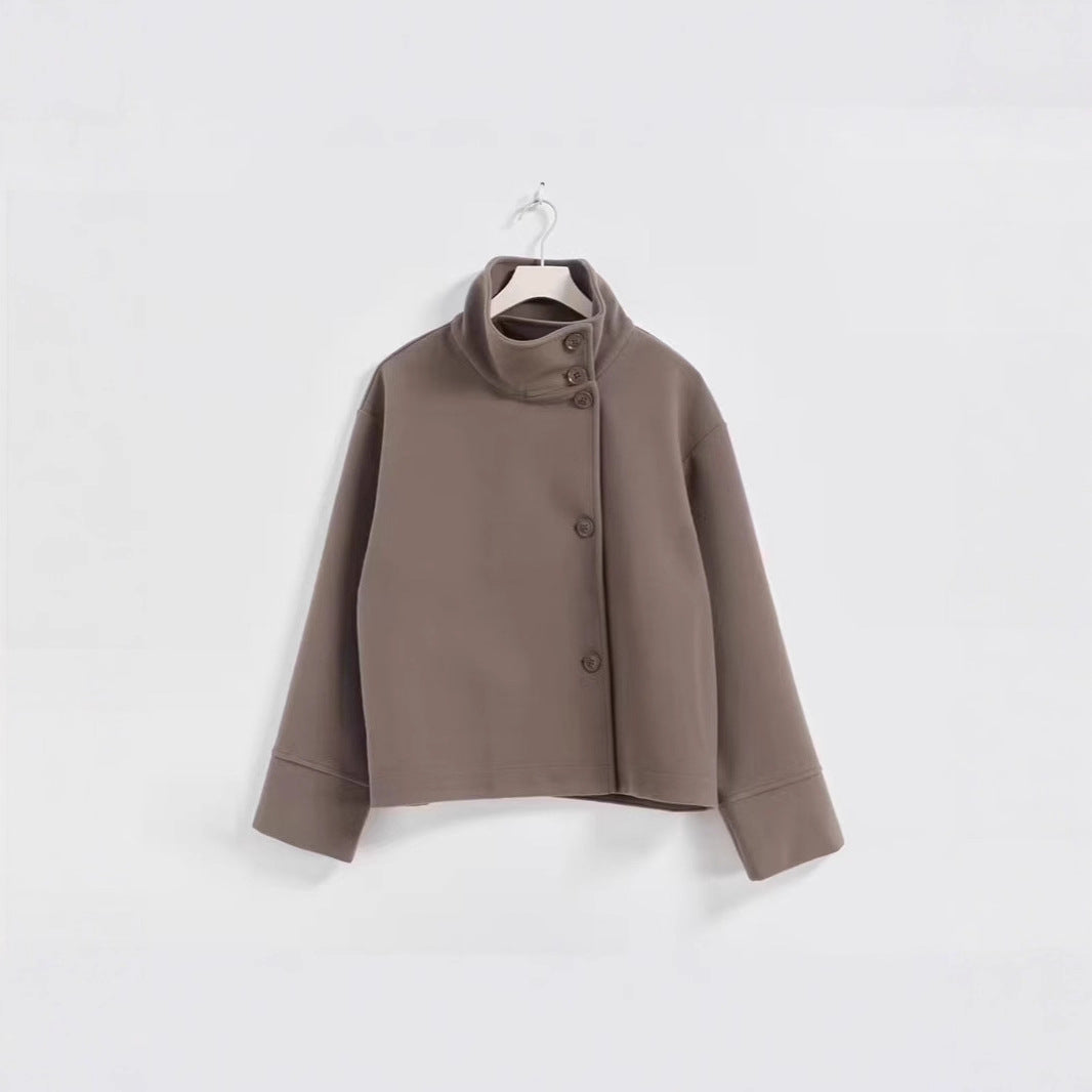 Damen Kurz geschnittene Boxy-Jacke mit Stehkragen und asymmetrischer Knopfleiste Shop Nory