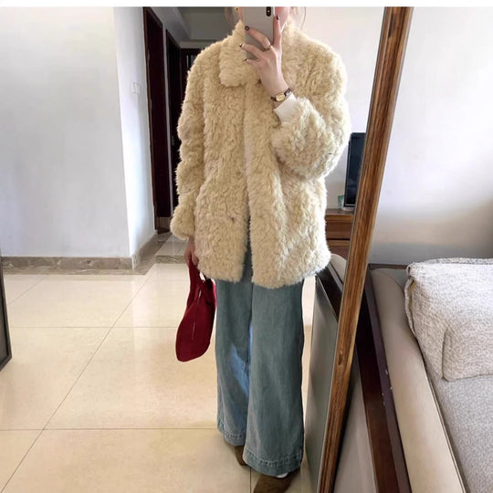 Damen Kurzer Teddy-Kunstfellmantel mit vollem Kragen und kastiger Silhouette Shop Nory