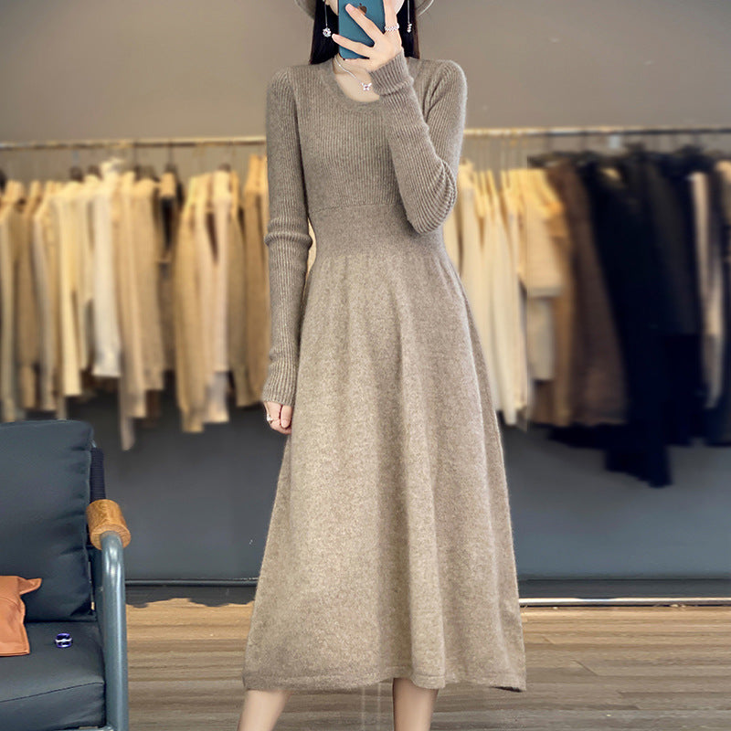 Damen Langärmeliges Midikleid aus Feinstrick mit taillierter A‑Linien‑Silhouette Shop Nory