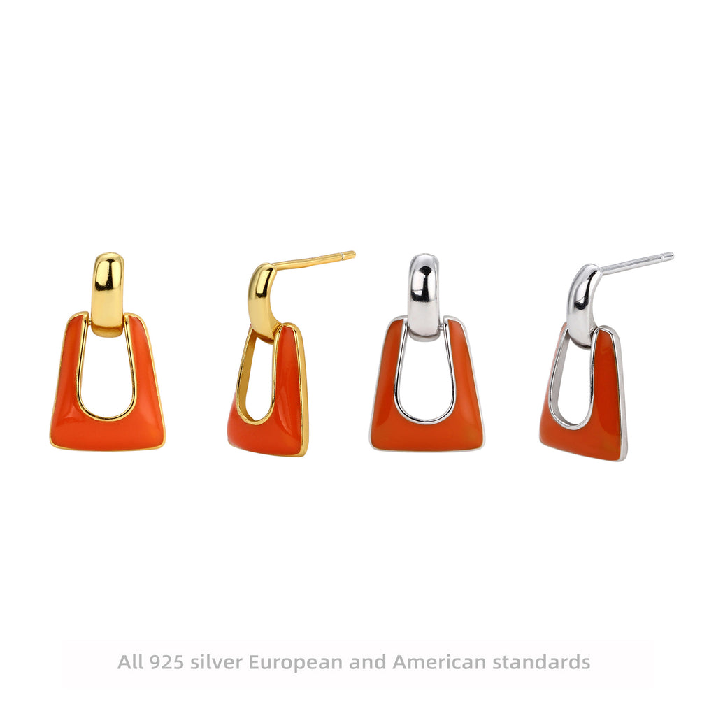 Damen Ohrhänger im modernen geometrischen Design mit goldfarbener Oberfläche Shop Nory