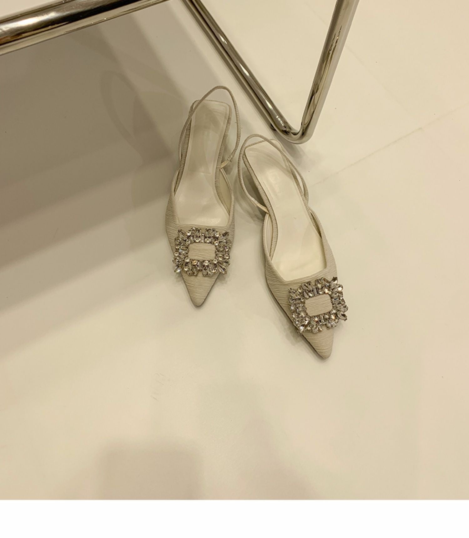 Damen Slingback-Pumps mit glänzenden Zierstein-Applikationen Shopnory