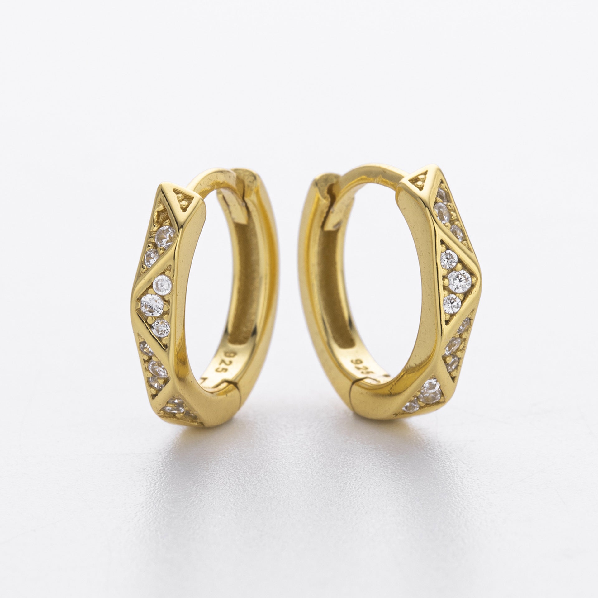 Damen Ohrringe mit funkelnden Zirkonsteinen aus hochwertigem 925 Sterling Silber Shop Nory