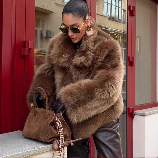 Damen Kurzjacke im Teddy‑Style mit voluminösem Schalkragen und soften Faux‑Fur‑Textur Shop Nory