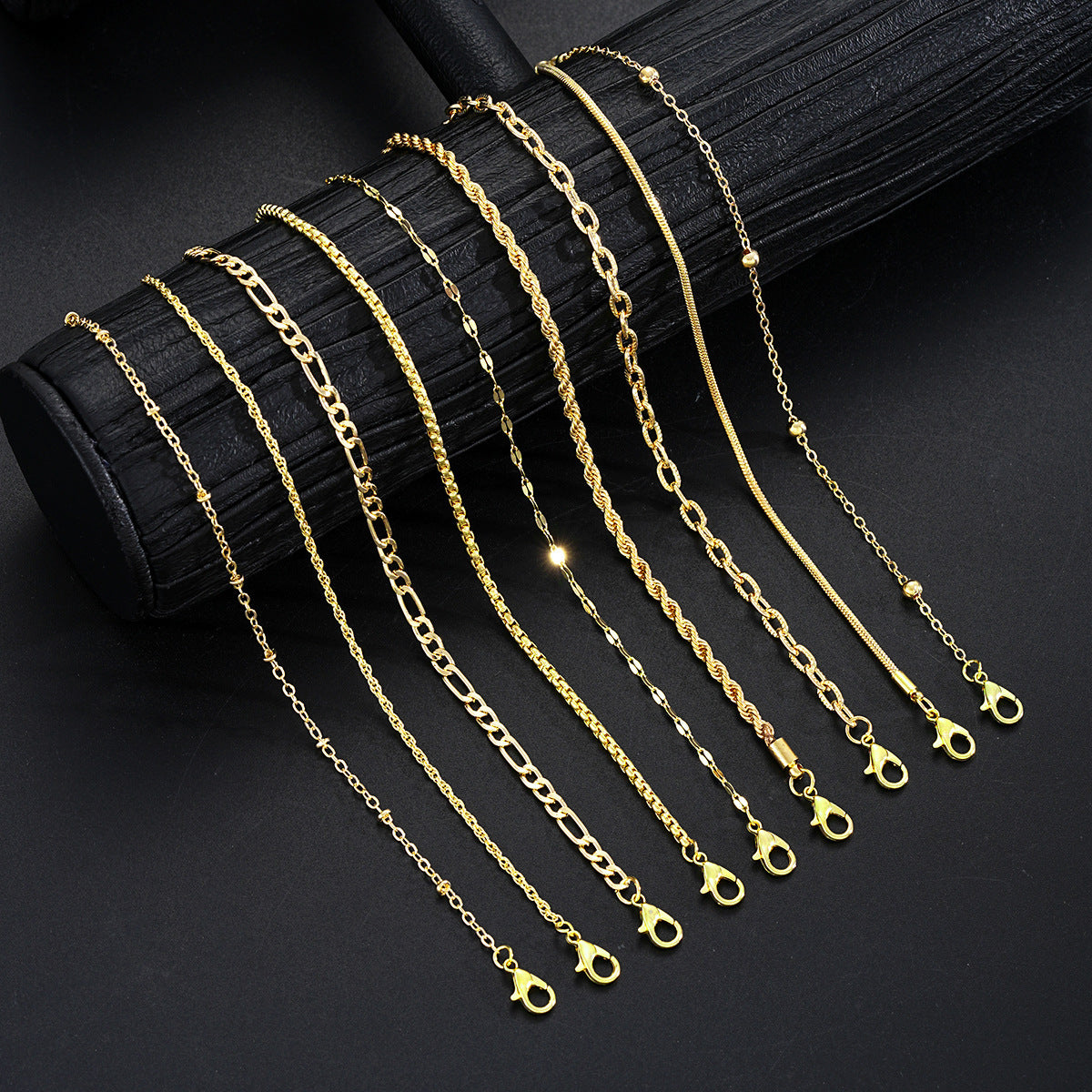 Damen Armband-Set mit filigranen und modernen Kettenstrukturen Shop Nory