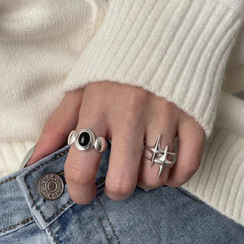 Damen Designer-Ring mit schwarz-weißer Akzentuierung Shop Nory
