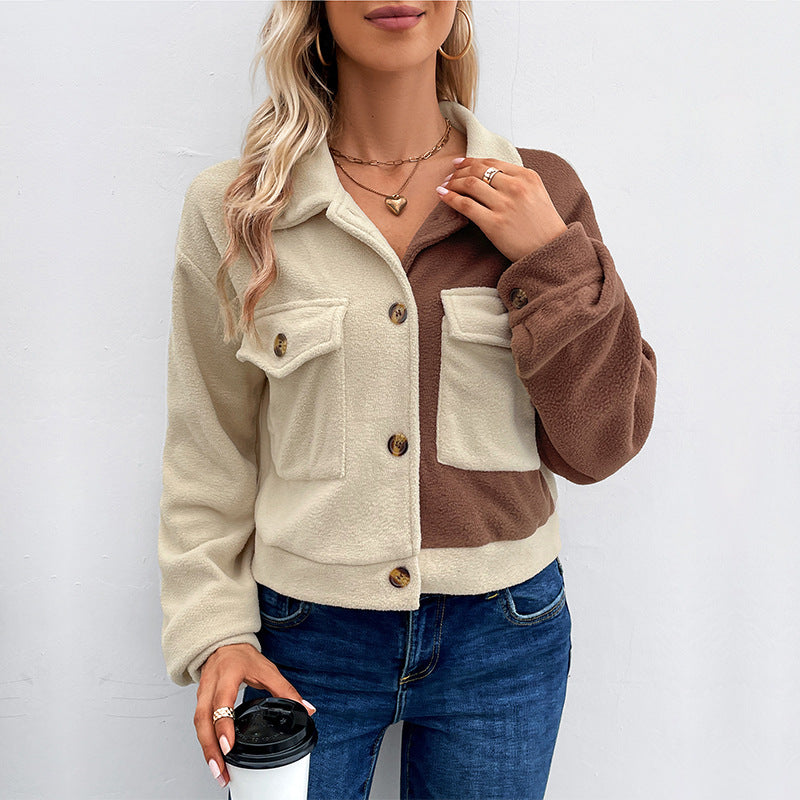 Damen Gekürzte Teddyjacke mit farbblockierten Ärmeln und Brusttaschen Shop Nory