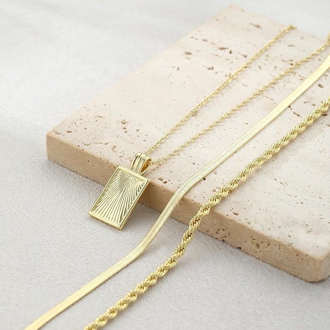Damen Halsketten-Set mit detailliertem Design und eleganten Anhängern Shop Nory