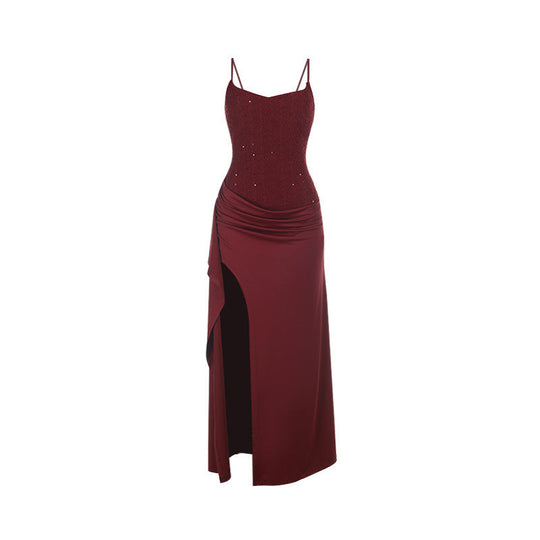 Damen Abendkleid mit raffinierten Rüschendetails und hohem Schlitz