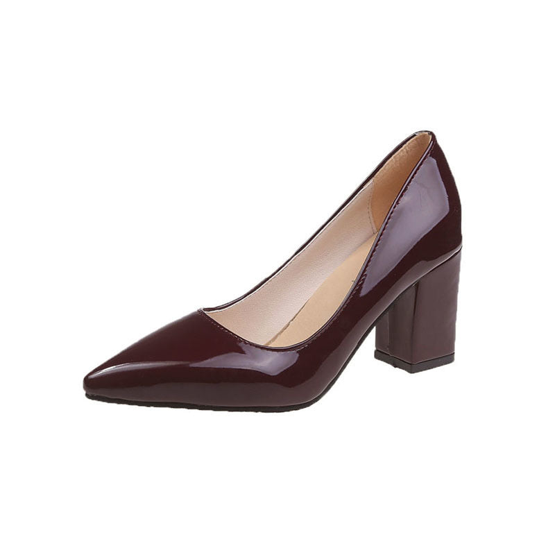 Damen Klassische Lack-Pumps mit spitzer Form und stabilem Blockabsatz Shop Nory