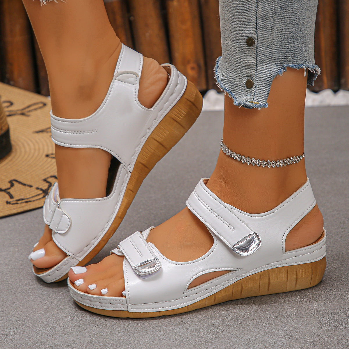 Damen Komfortable Riemensandalen mit verstellbarem Schnallenverschluss und ergonomischer Fußbettung
