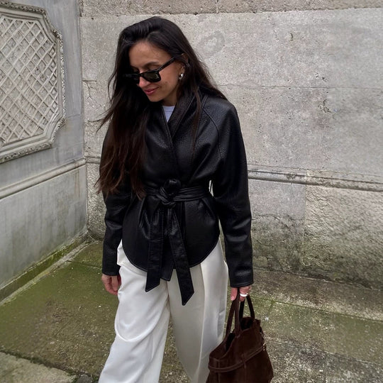 Damen Taillierter Wickel-Blouson aus strukturierter Lederoptik mit Bindegürtel Shop Nory