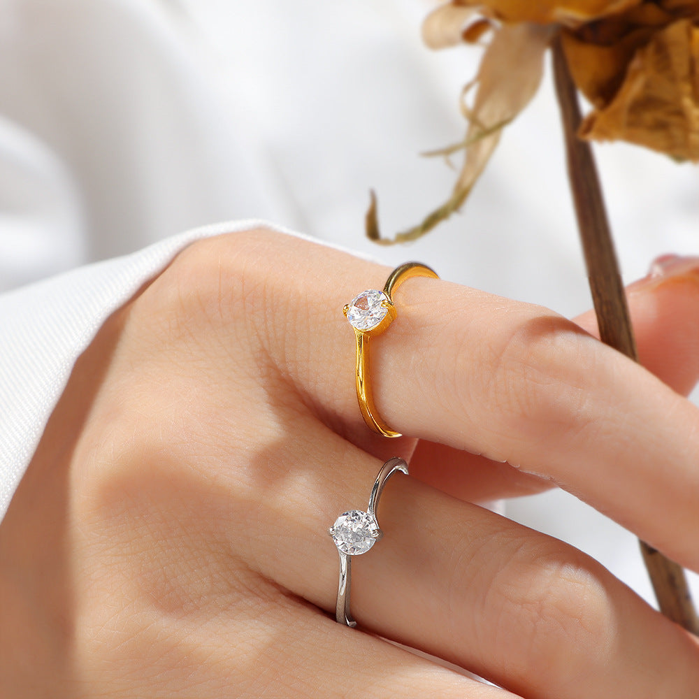 Damen eleganter Ring mit funkelndem Herzanhänger Shop Nory
