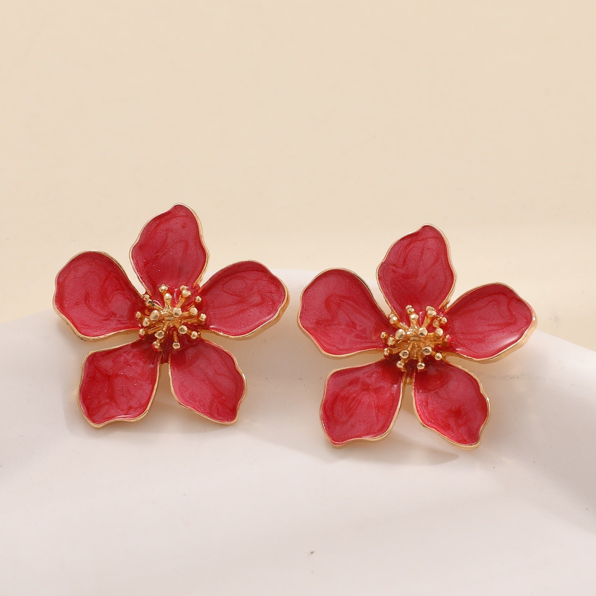 Damen Ohrringe im kunstvollen Blumenstil Shop Nory