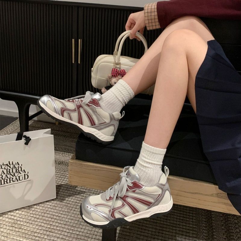 Damen Sportive Retro-Chunky-Sneaker mit atmungsaktivem Mesh und robuster Profilsohle Shop Nory