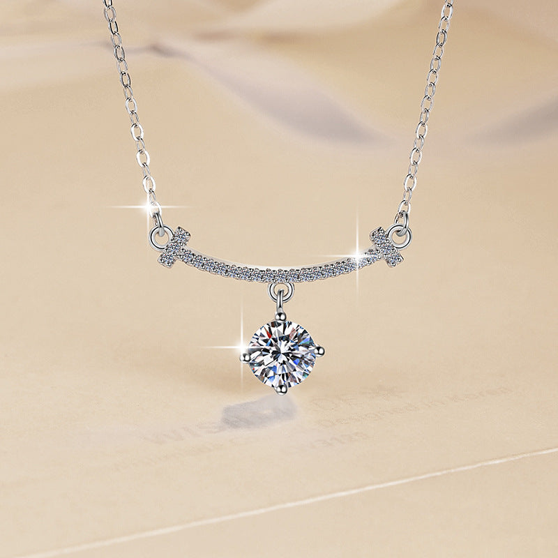 Damen elegante Halskette mit funkelndem Kristallanhänger Shop Nory