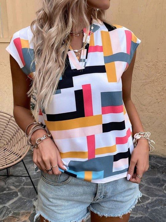 Damen Geometrische Chiffon‑Bluse mit kurzem Cap‑Ärmel und V‑Schlitz Shop Nory