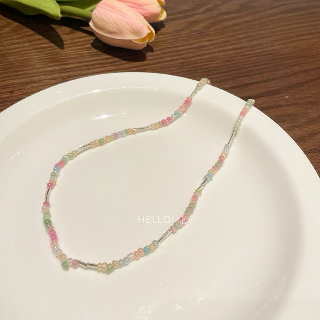 Damen Halskette mit handgefertigtem, buntem Design und funkelnden Kristallelementen Shop Nory
