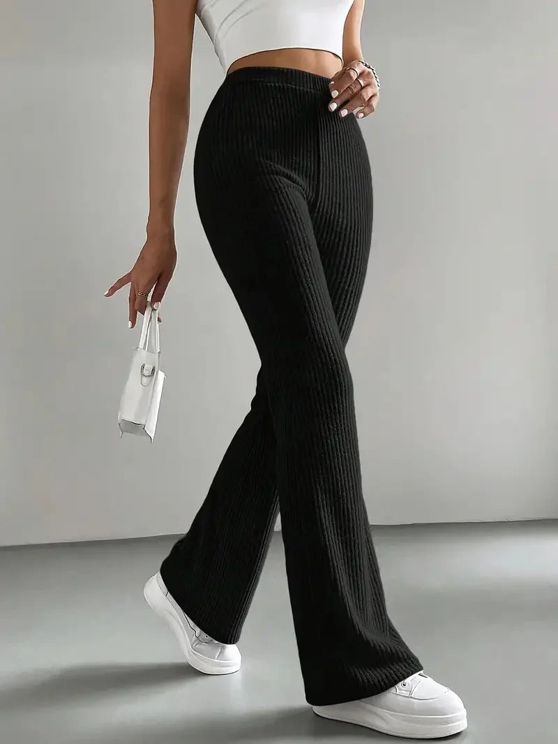 Damen Gerippte High‑Waist Schlaghose aus weichem Feinstrick Shop Nory