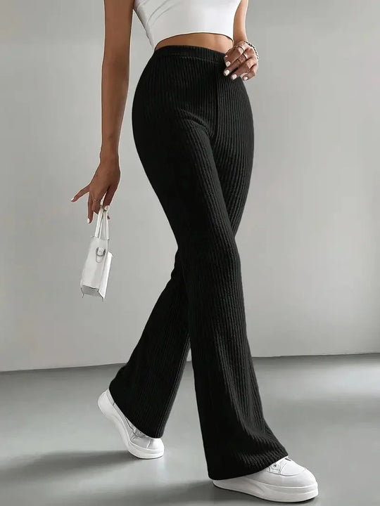Damen Gerippte High‑Waist Schlaghose aus weichem Feinstrick Shop Nory
