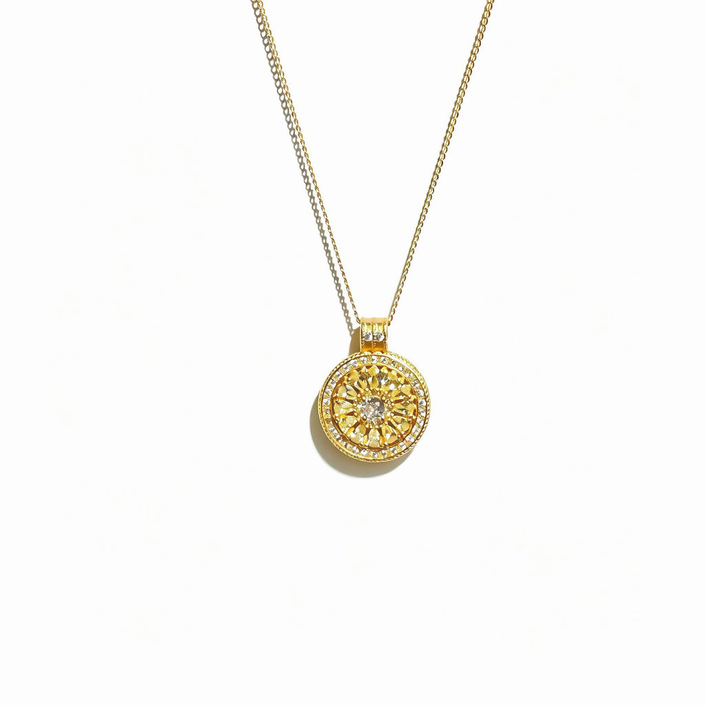 Damen elegante Halskette mit luxuriösem, kunstvollem Anhänger Shop Nory