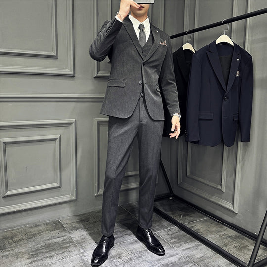Herren Slim-Fit Businessanzug mit Weste, schmalem Revers und feiner Struktur Shop Nory