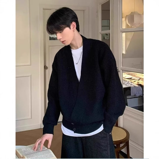 Herren Grobstrick-Cardigan im Oversize-Schnitt mit Schalkragen und asymmetrischer 3-Knopfleiste Shop Nory