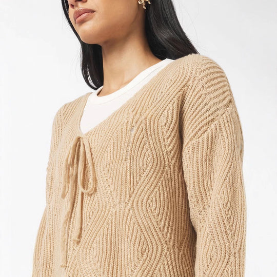 Damen Oversize Strickpullover mit V-Ausschnitt, Kordelzug und Rautenstruktur Shop Nory