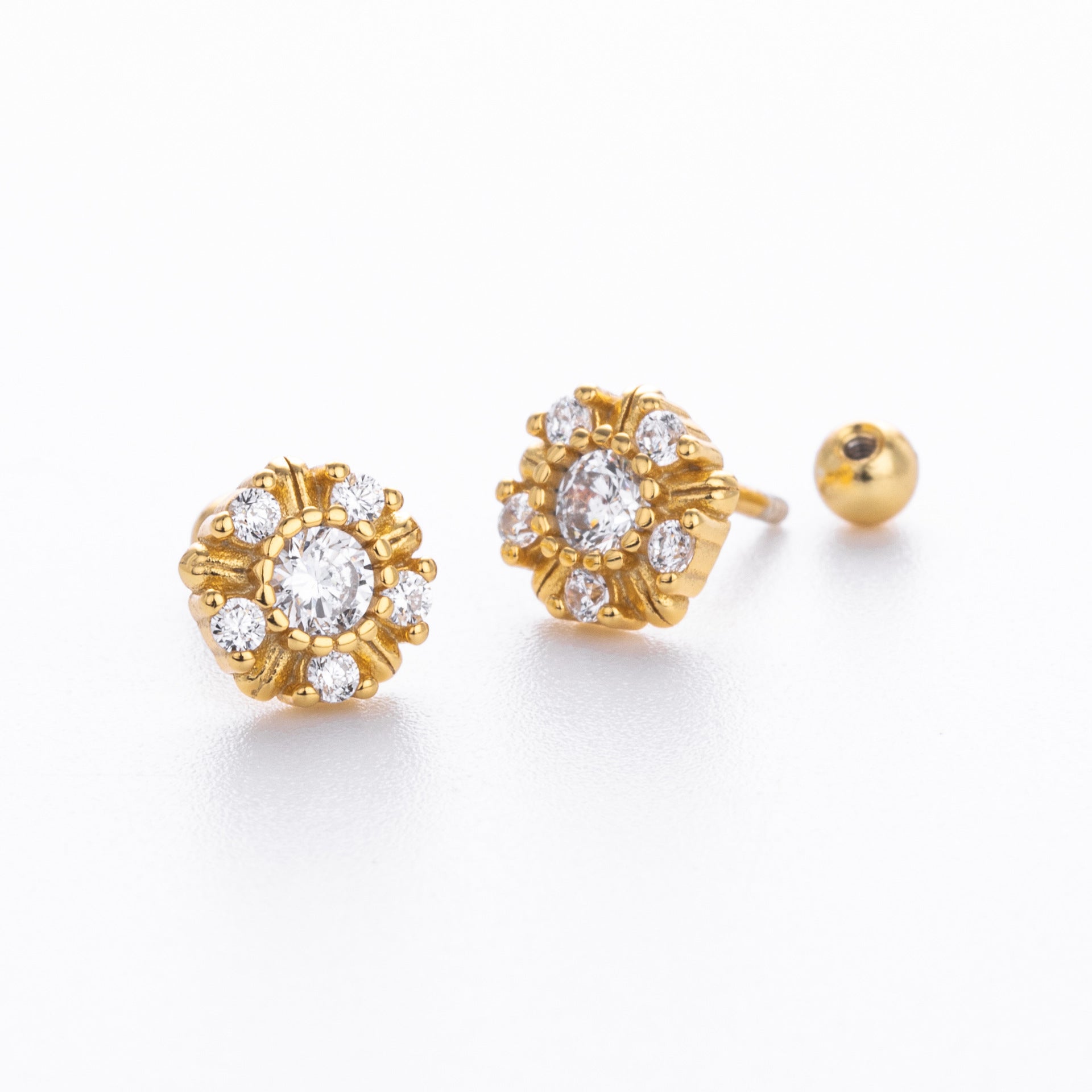 Damen Ohrstecker mit luxuriösem Zirkonmotiv und hochwertiger 925 Sterling Silberfassung Shop Nory