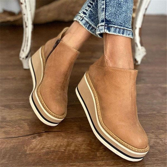 Damen Keilabsatz-Stiefelette aus strukturiertem Leder mit elastischem Einsatz und rutschfester Plattformsohle Shop Nory