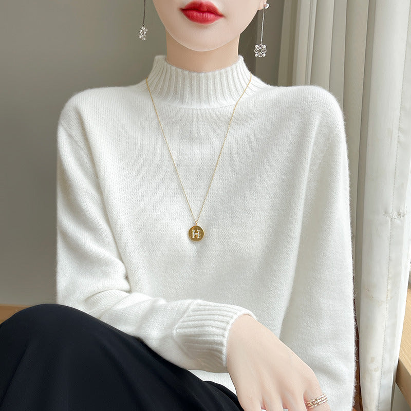 Damen Luxusweicher Midweight-Mockneckpullover aus Angora‑Optik mit feiner Rippe und entspannter Silhouette Shop Nory