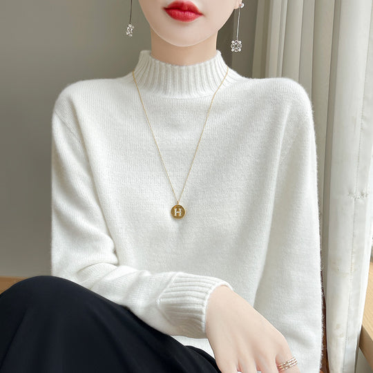Damen Luxusweicher Midweight-Mockneckpullover aus Angora‑Optik mit feiner Rippe und entspannter Silhouette Shop Nory