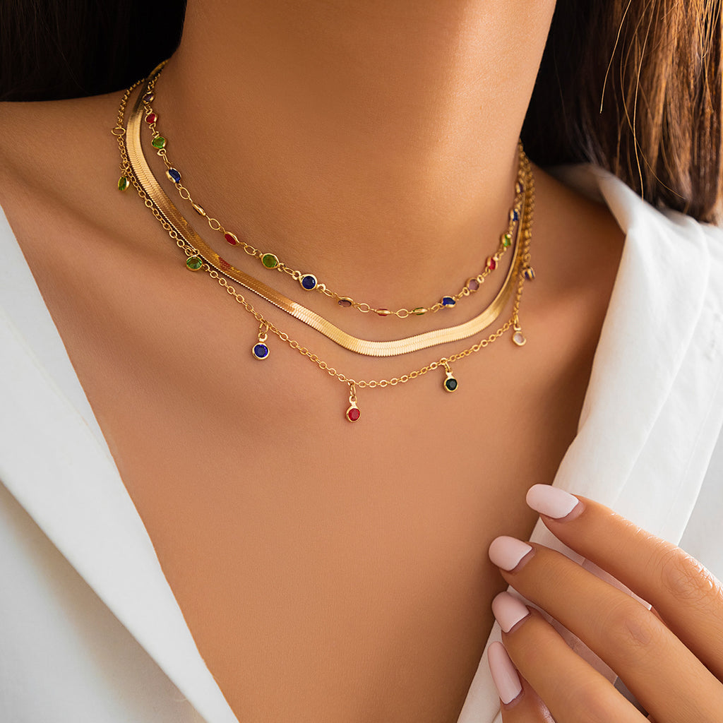 Damen mehrlagige Halskette mit bunten Edelsteinen und elegantem Design