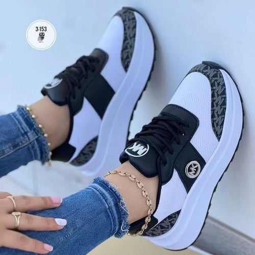 Damen Plateausneaker mit atmungsaktivem Mesh und markantem Logo-Emblem Shop Nory